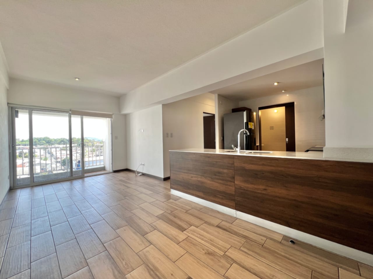 Apartamento en Renta TORRE PAMPLONA 1a CALLE Zona 13 (D) — foto 8 de 17