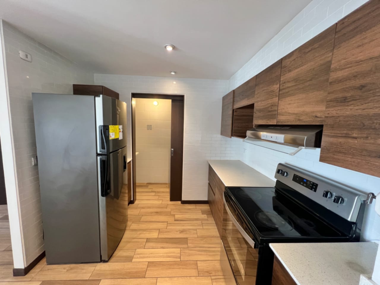 Apartamento en Renta TORRE PAMPLONA 1a CALLE Zona 13 (D) — foto 9 de 17