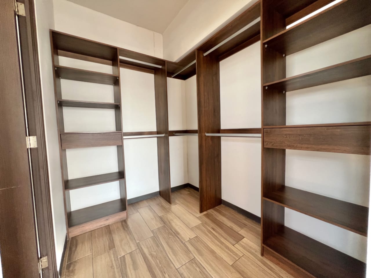 Apartamento en Renta TORRE PAMPLONA 1a CALLE Zona 13 (D) — foto 13 de 17