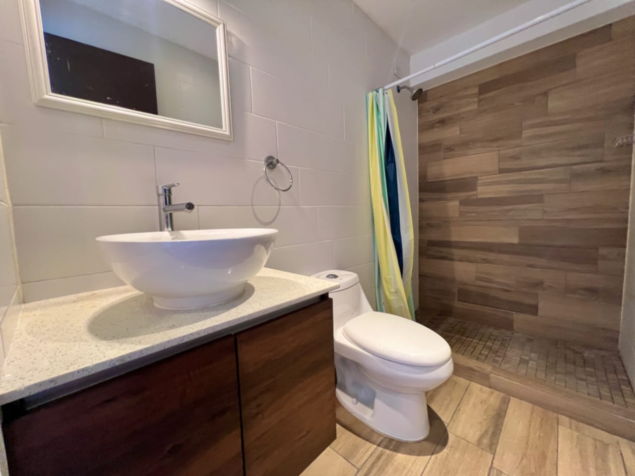 Apartamento en Renta TORRE PAMPLONA 1a CALLE Zona 13 (D) — foto 16 de 17