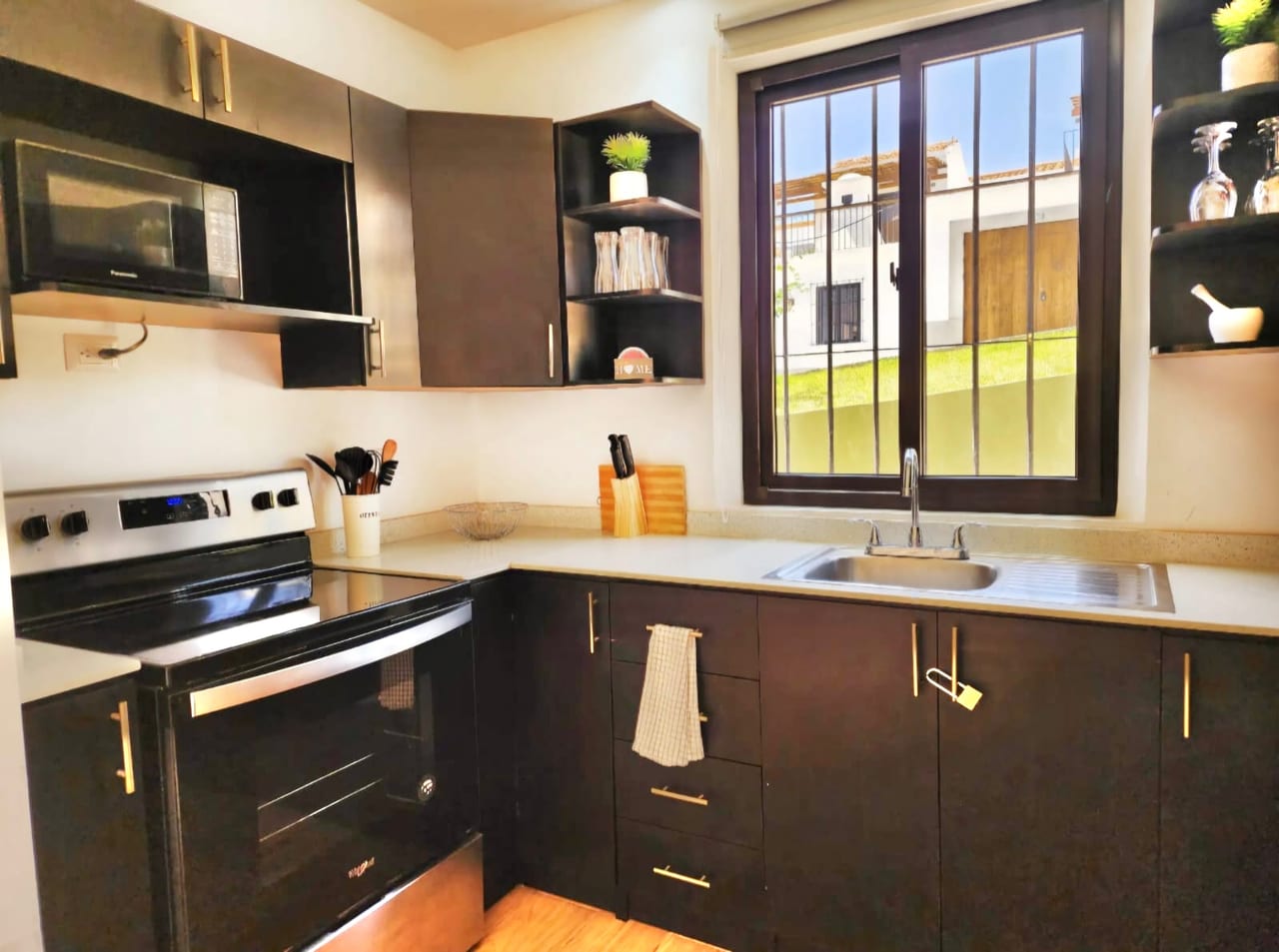 Casa Amueblada en Venta en BARRIOS COLONIALES, Antigua, Sacatepequez (D) — foto 5 de 14