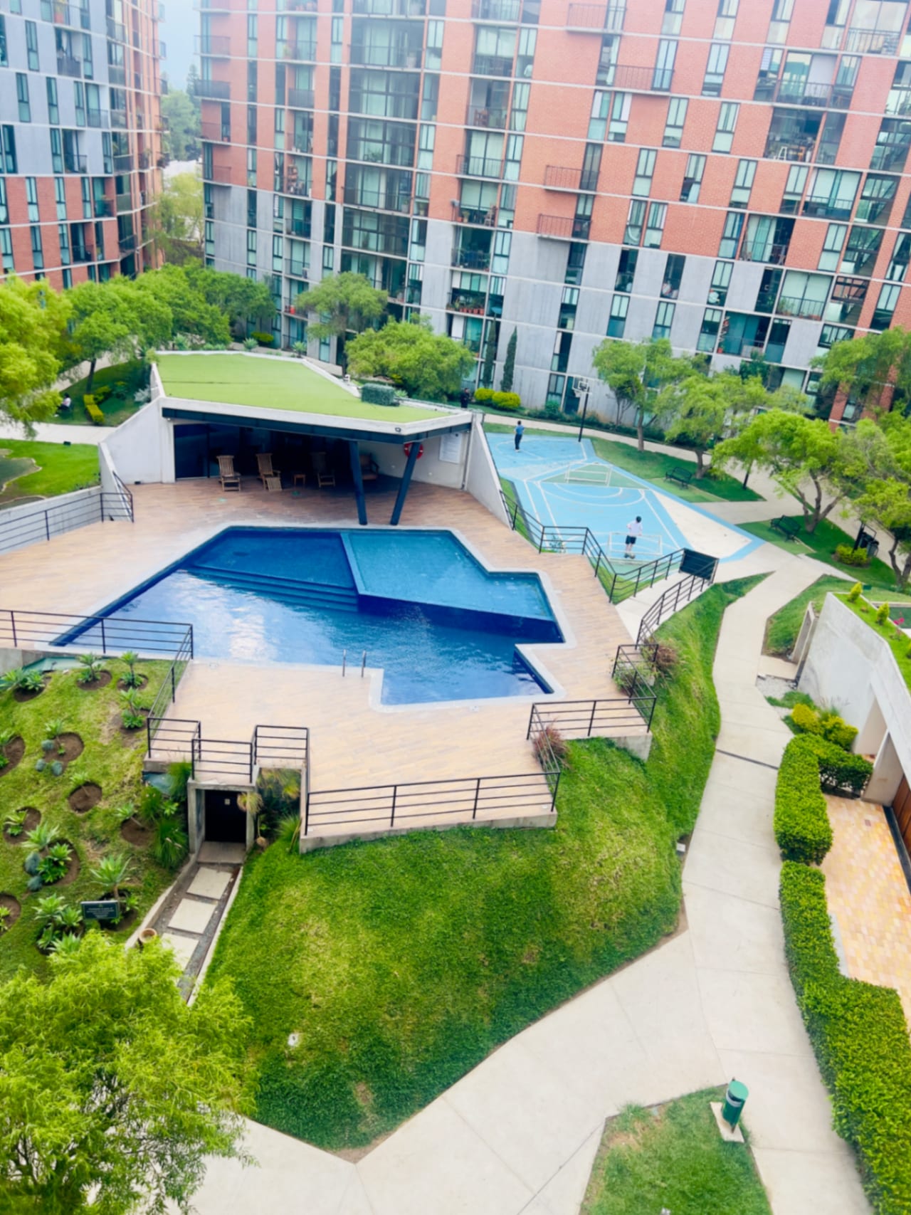 Apartamento Amueblado en renta, MARISCAL UNO UNO Zona 11 (D) — foto 1 de 17