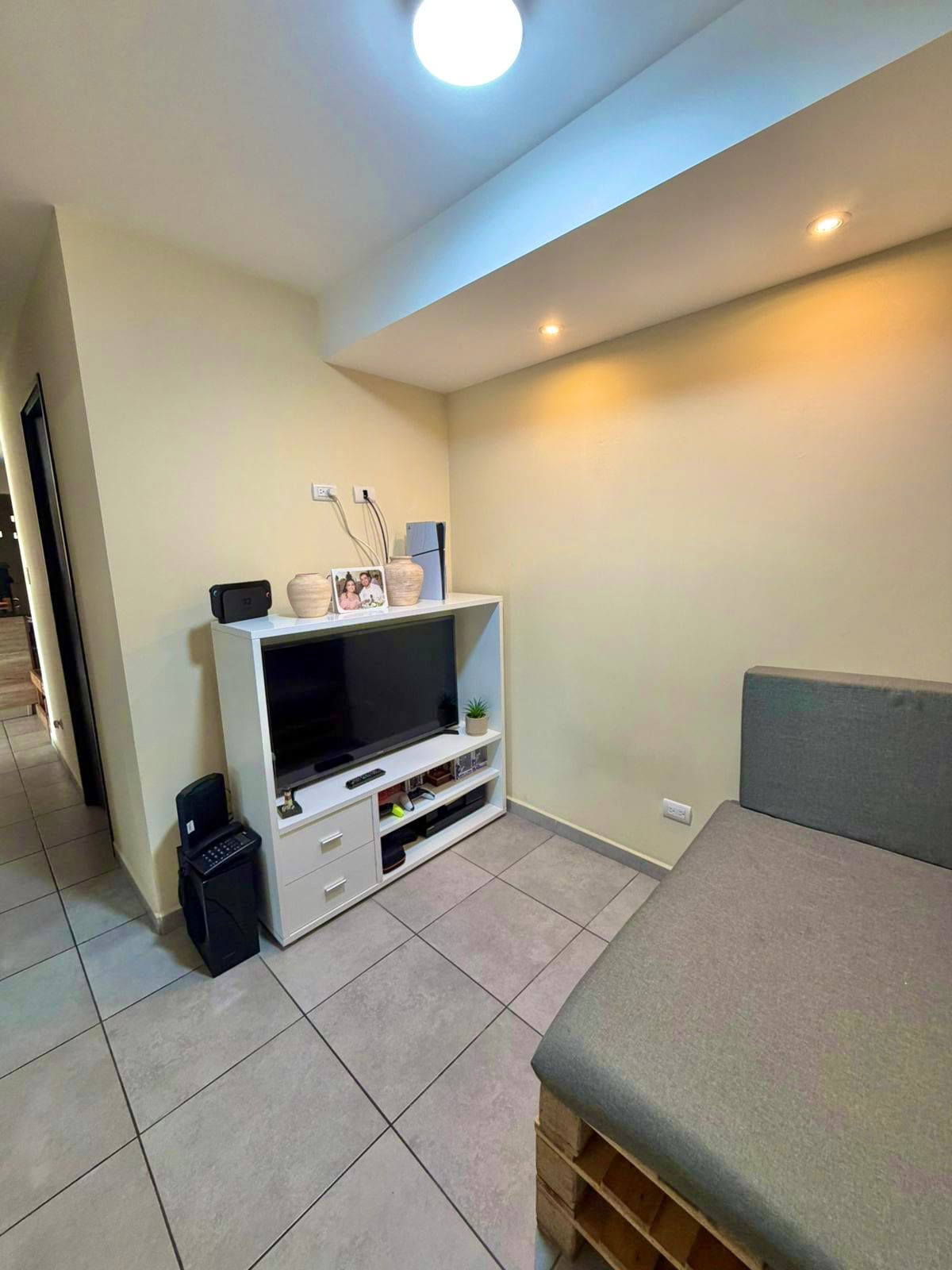 Apartamento Amueblado en renta, MARISCAL UNO UNO Zona 11 (D) — foto 11 de 17