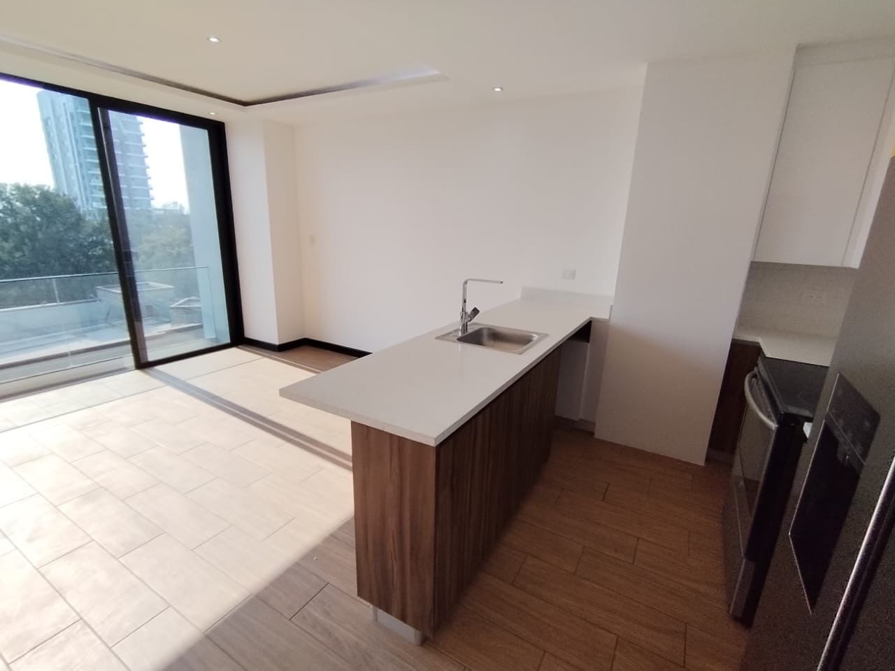 Apartamento en venta TORRE PRAGA Zona 15 (D) — foto 2 de 9