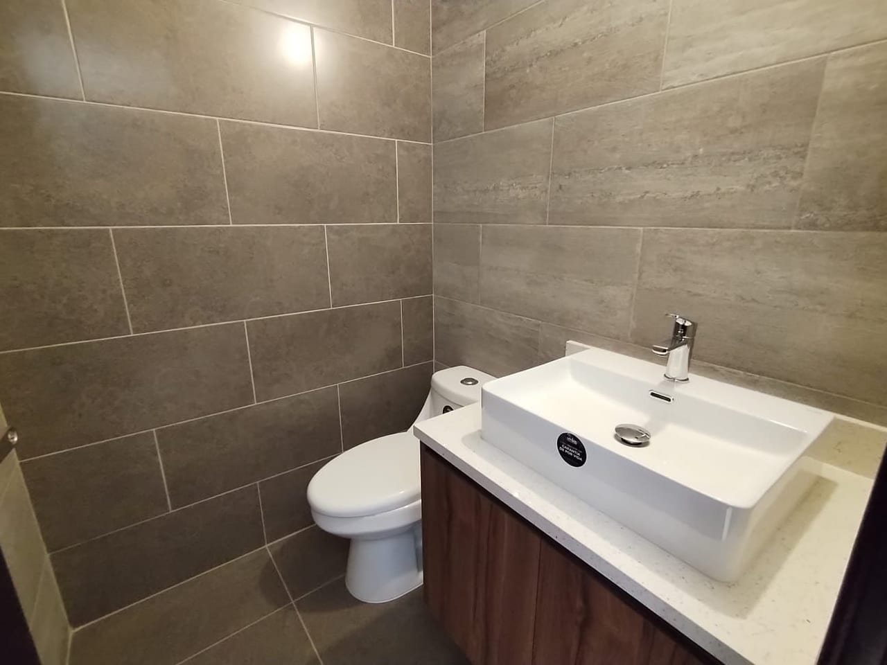 Apartamento en venta TORRE PRAGA Zona 15 (D) — foto 8 de 9