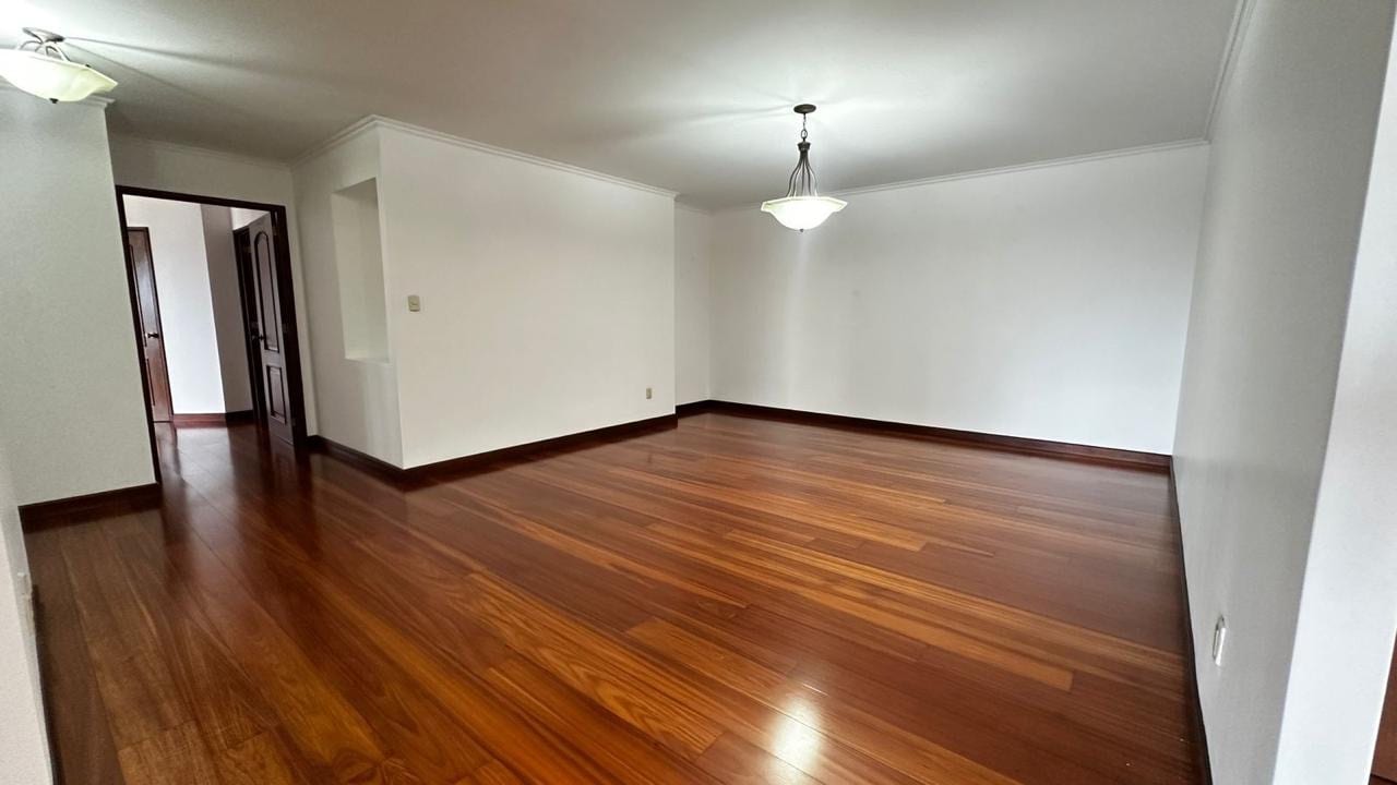 Apartamento en renta BELLAGIO Zona 14 (D) — foto 4 de 17