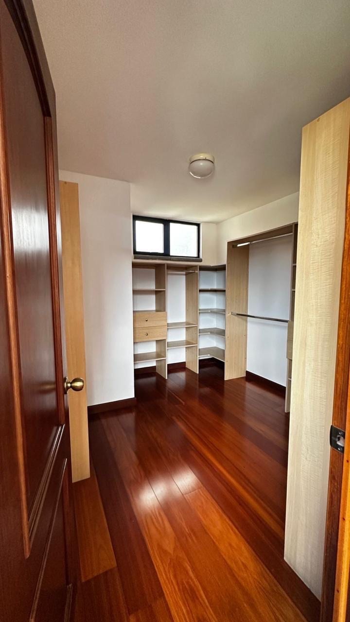 Apartamento en renta BELLAGIO Zona 14 (D) — foto 9 de 17