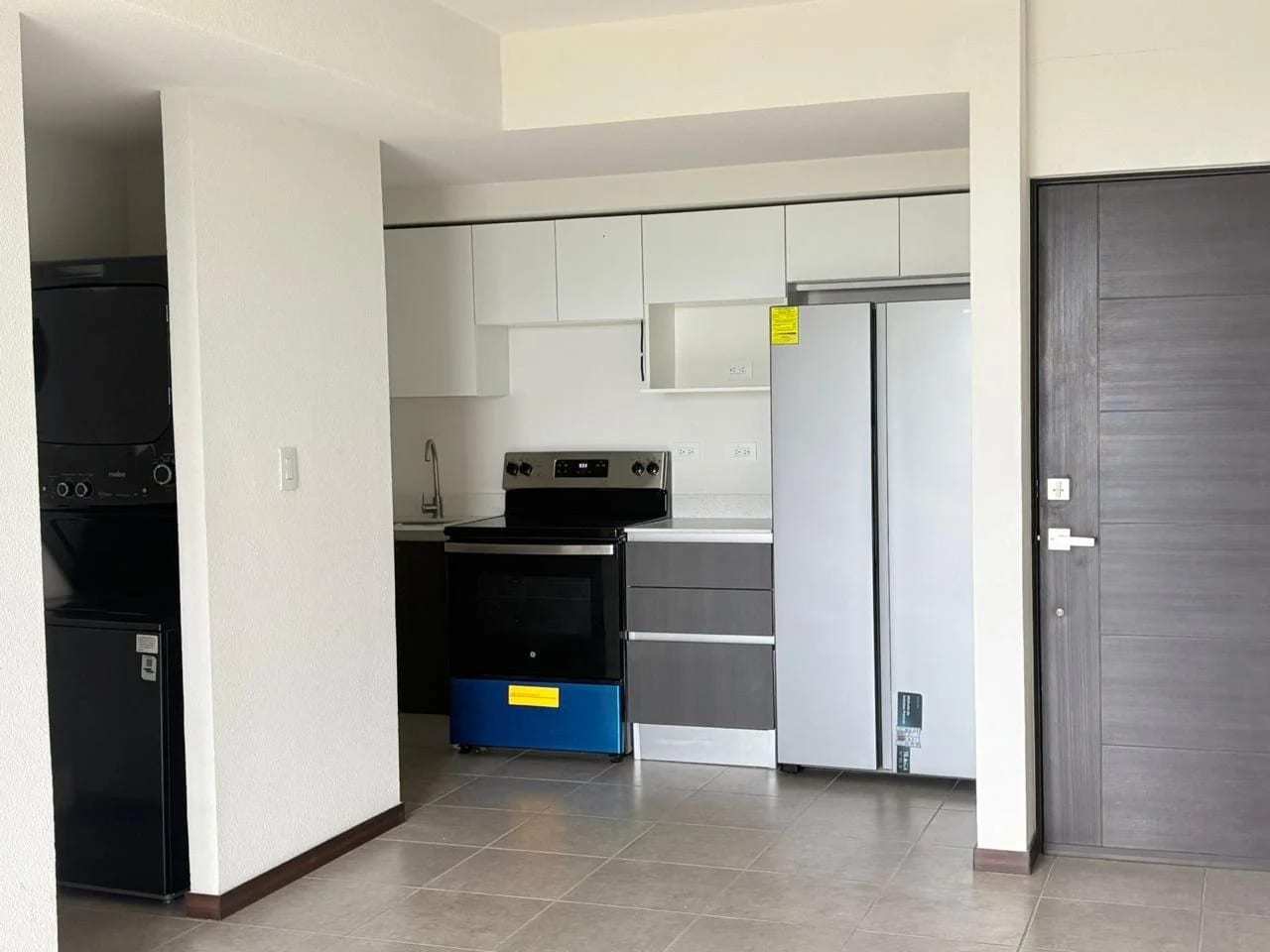 Apartamento en Renta INITI cerca de Colegios Liceo Javier y Monte María — foto 6 de 17