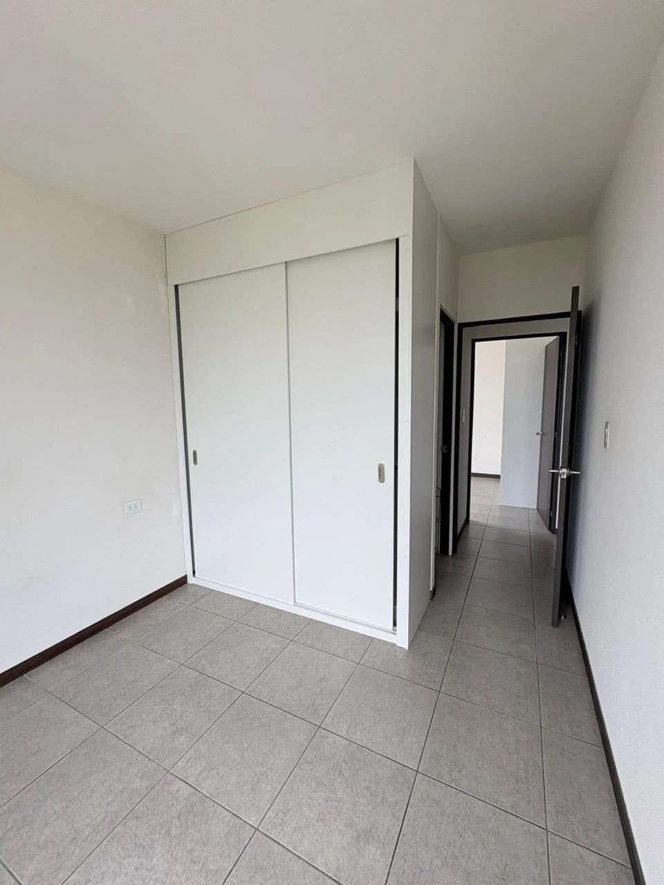 Apartamento en Renta INITI cerca de Colegios Liceo Javier y Monte María — foto 13 de 17