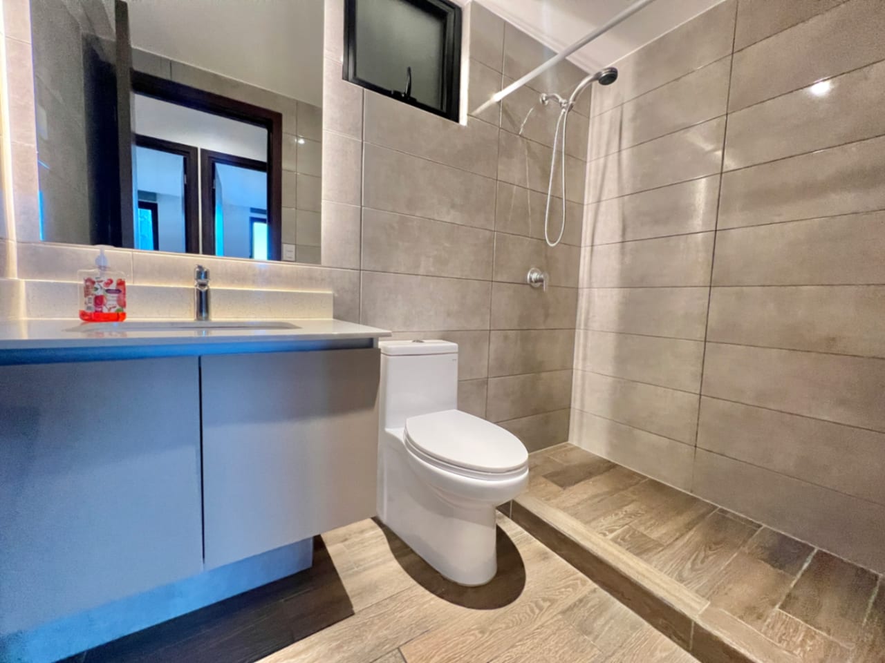 Apartamento en Renta PARQUE 15 Zona 15 (*20) — foto 17 de 17