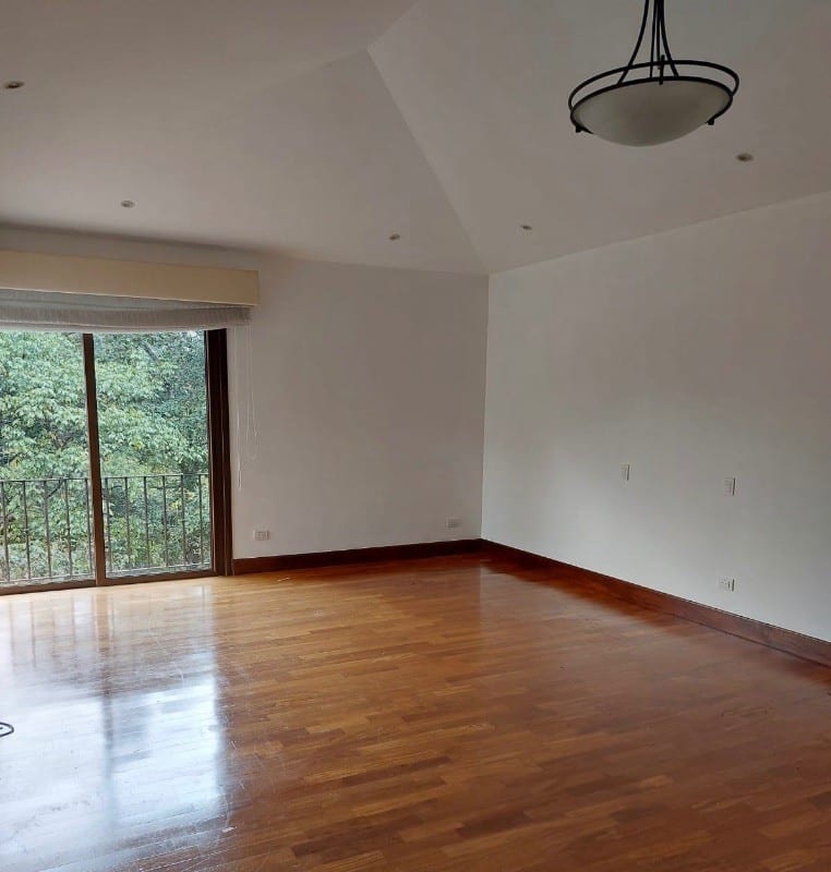 Casa en venta ENCINOS 3, zona 16 Cayalá — foto 9 de 12