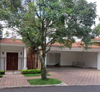 Casa en venta ENCINOS 3, zona 16 Cayalá — miniatura 1 de 12