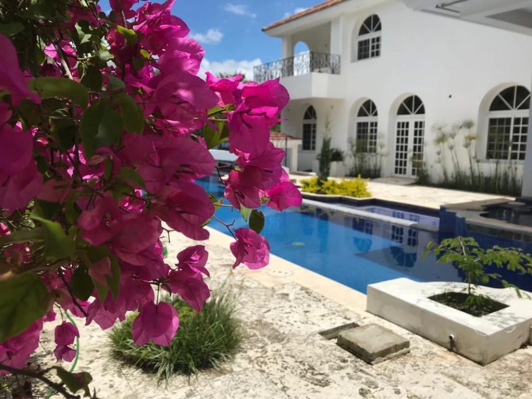 Casa con piscina en venta FORESTA CAYALA Zona 16 (D) — foto 8 de 16
