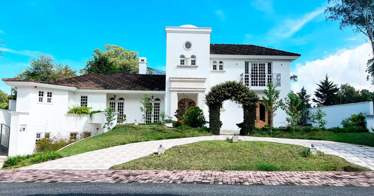 Casa con piscina en venta FORESTA CAYALA Zona 16 (D) — foto 7 de 16