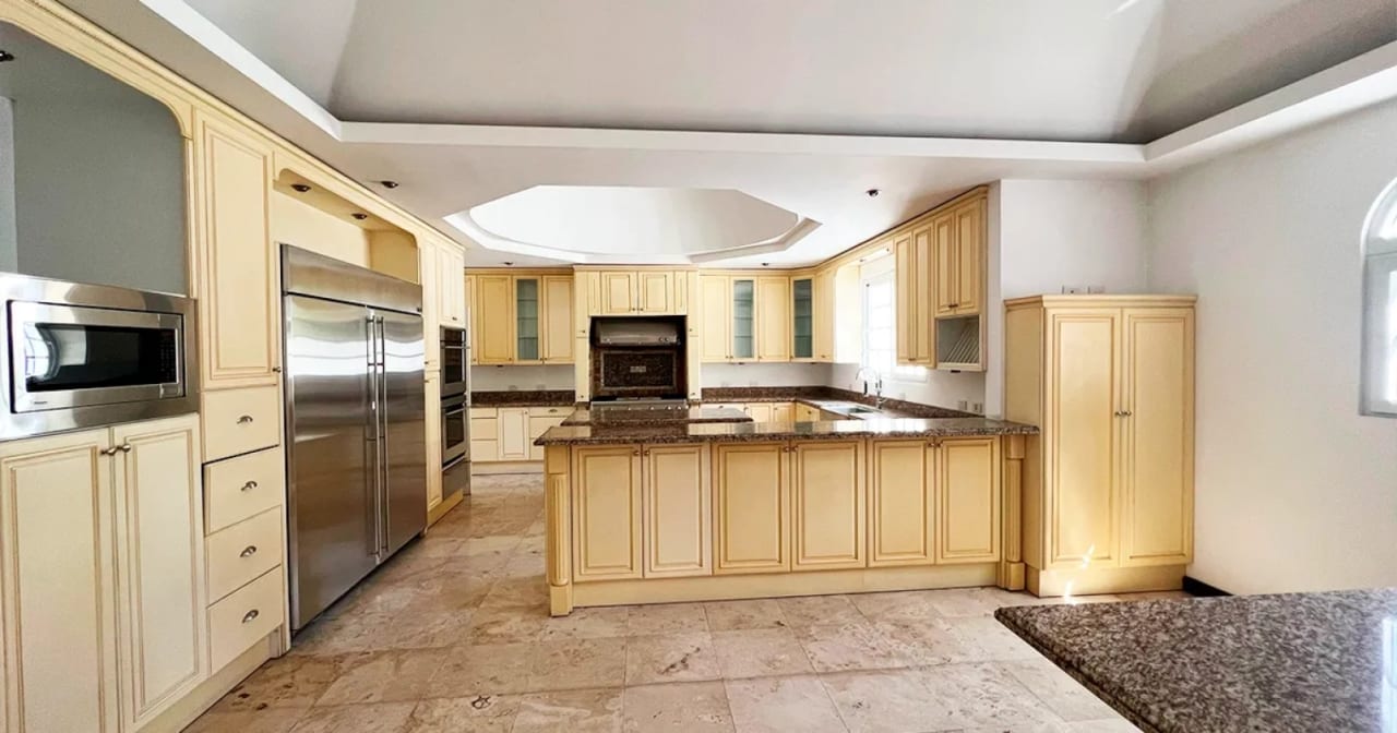 Casa con piscina en venta FORESTA CAYALA Zona 16 (D) — foto 5 de 16