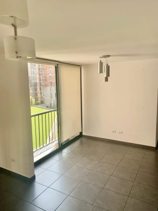 Apartamento en renta, MARISCAL UNO UNO Zona 11 (D) — miniatura 10 de 13