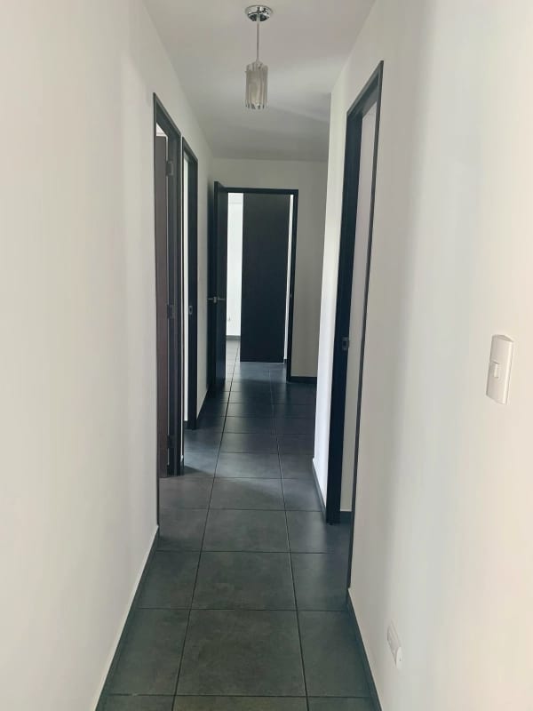 Apartamento en renta, MARISCAL UNO UNO Zona 11 (D) — foto 9 de 13