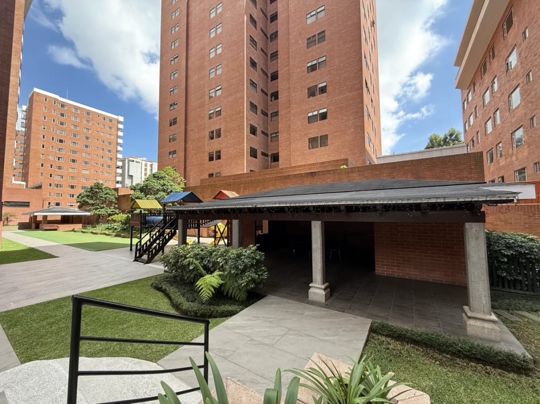 Apartamento en venta SAN IGNACIO Zona 10 (D) — foto 5 de 17