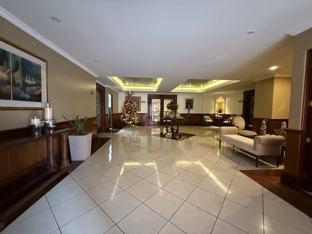 Apartamento en venta SAN IGNACIO Zona 10 (D) — foto 3 de 17