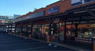 Local en renta PLAZA 20 CALLE Zona 10 (D) — miniatura 2 de 2