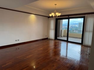Apartamento PH en venta Zona 10 a una cuadra de La Estación (20) — miniatura 7 de 12