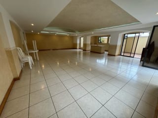 Apartamento PH en venta Zona 10 a una cuadra de La Estación (20) — miniatura 5 de 12