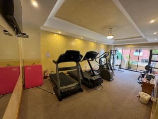 Apartamento PH en venta Zona 10 a una cuadra de La Estación (20) — miniatura 3 de 12