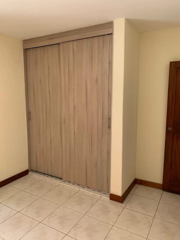 Townhouse/apto en venta VILLA REAL Zona 10 (D) — foto 7 de 10