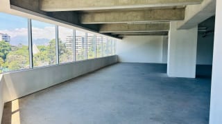 Oficina en alquiler GRAND REFORMA 10,  Zona 9 (D) — miniatura 5 de 11
